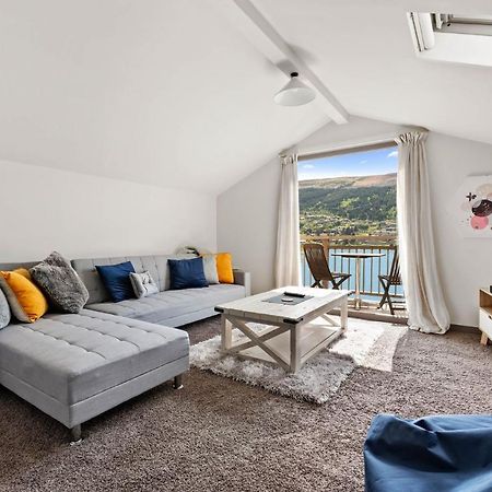 Sunny Lakeview Villa Distretto di Distretto di Queenstown Esterno foto