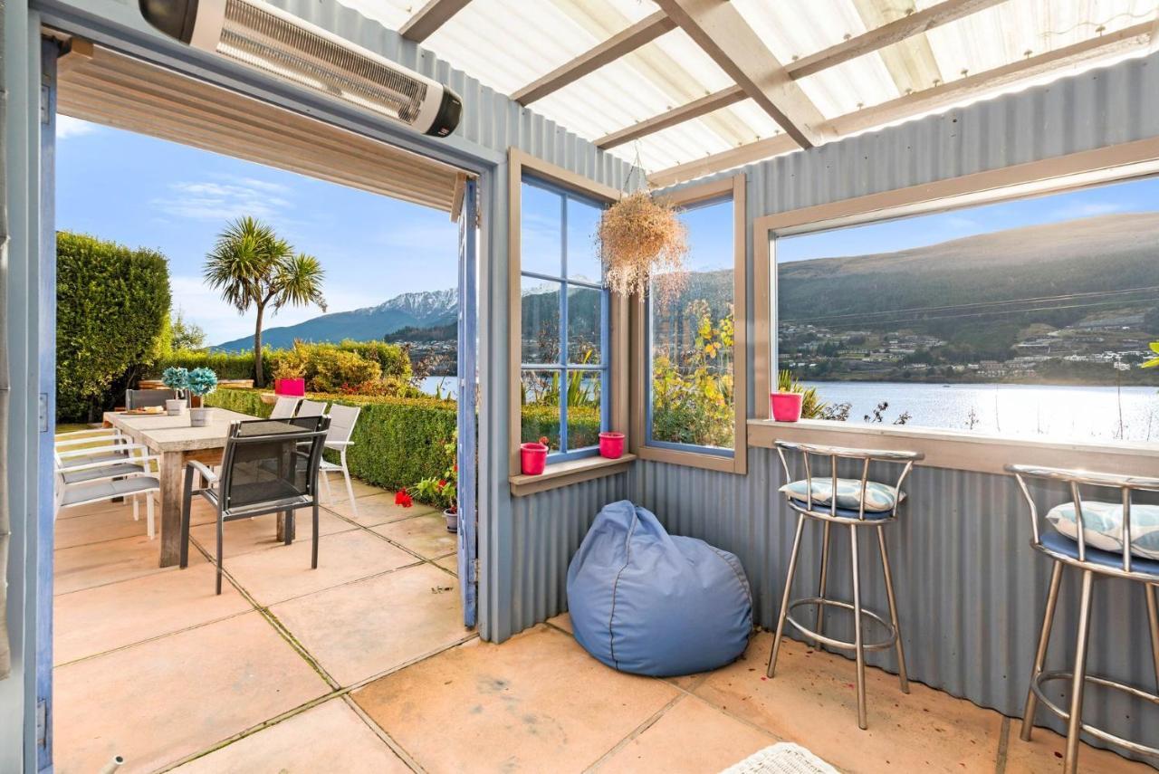Sunny Lakeview Villa Distretto di Distretto di Queenstown Esterno foto
