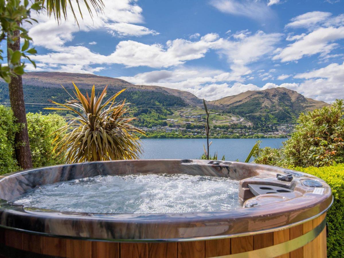 Sunny Lakeview Villa Distretto di Distretto di Queenstown Esterno foto